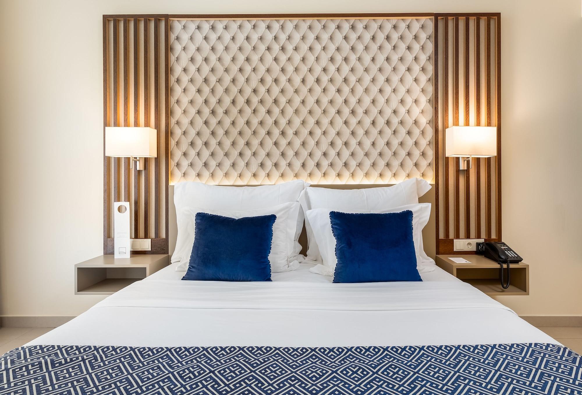 The Westin Salgados Beach Resort, Algarve Албуфейра Экстерьер фото Deluxe Room