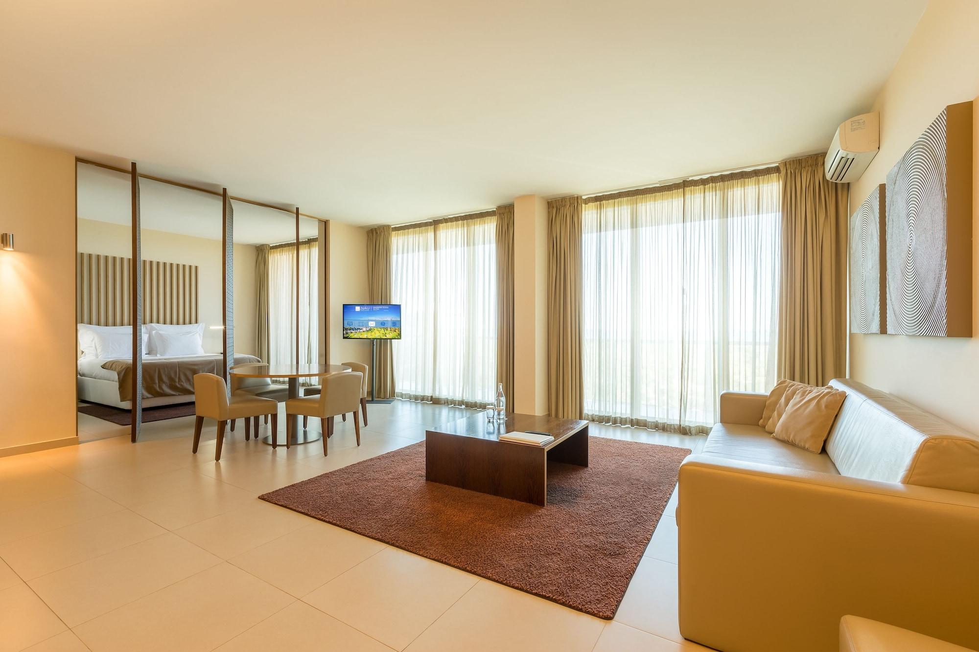The Westin Salgados Beach Resort, Algarve Албуфейра Экстерьер фото Suite at the hotel