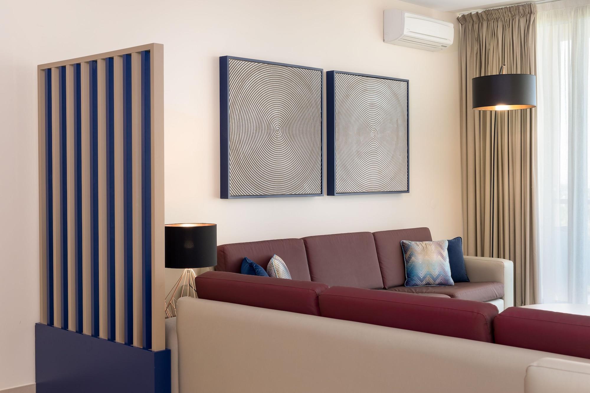 The Westin Salgados Beach Resort, Algarve Албуфейра Экстерьер фото A room divider