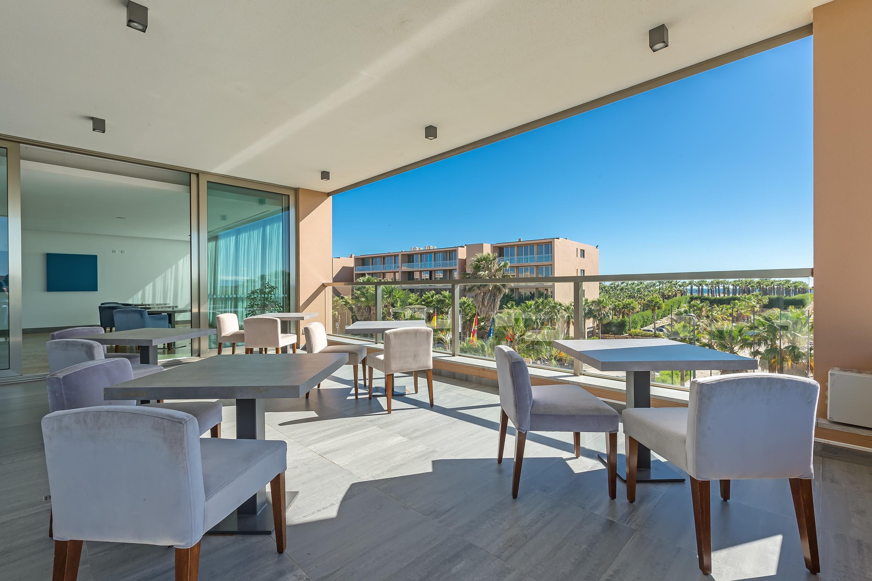 The Westin Salgados Beach Resort, Algarve Албуфейра Экстерьер фото The Terrace at the Four Seasons Hotel