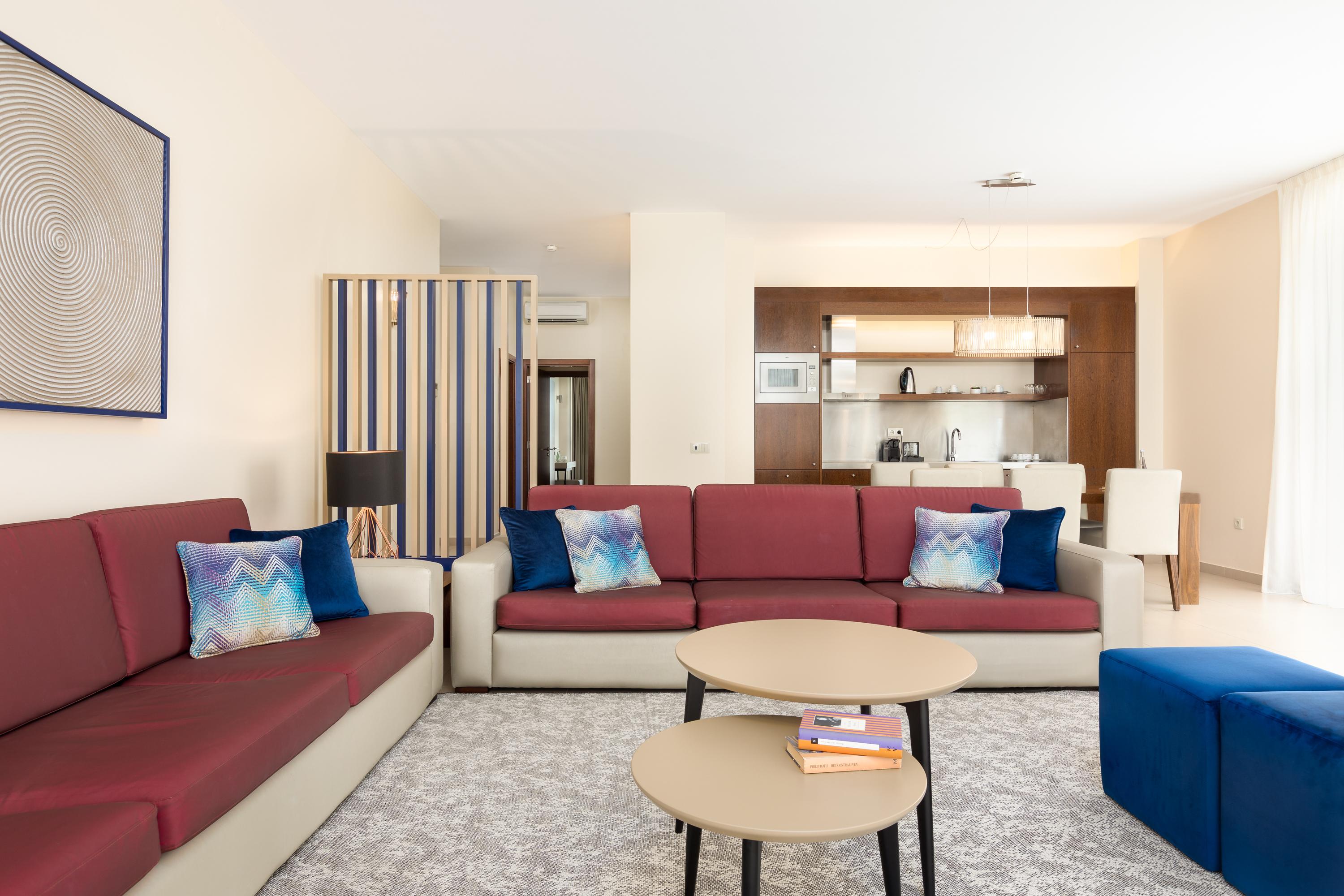 The Westin Salgados Beach Resort, Algarve Албуфейра Экстерьер фото A living room at the hotel