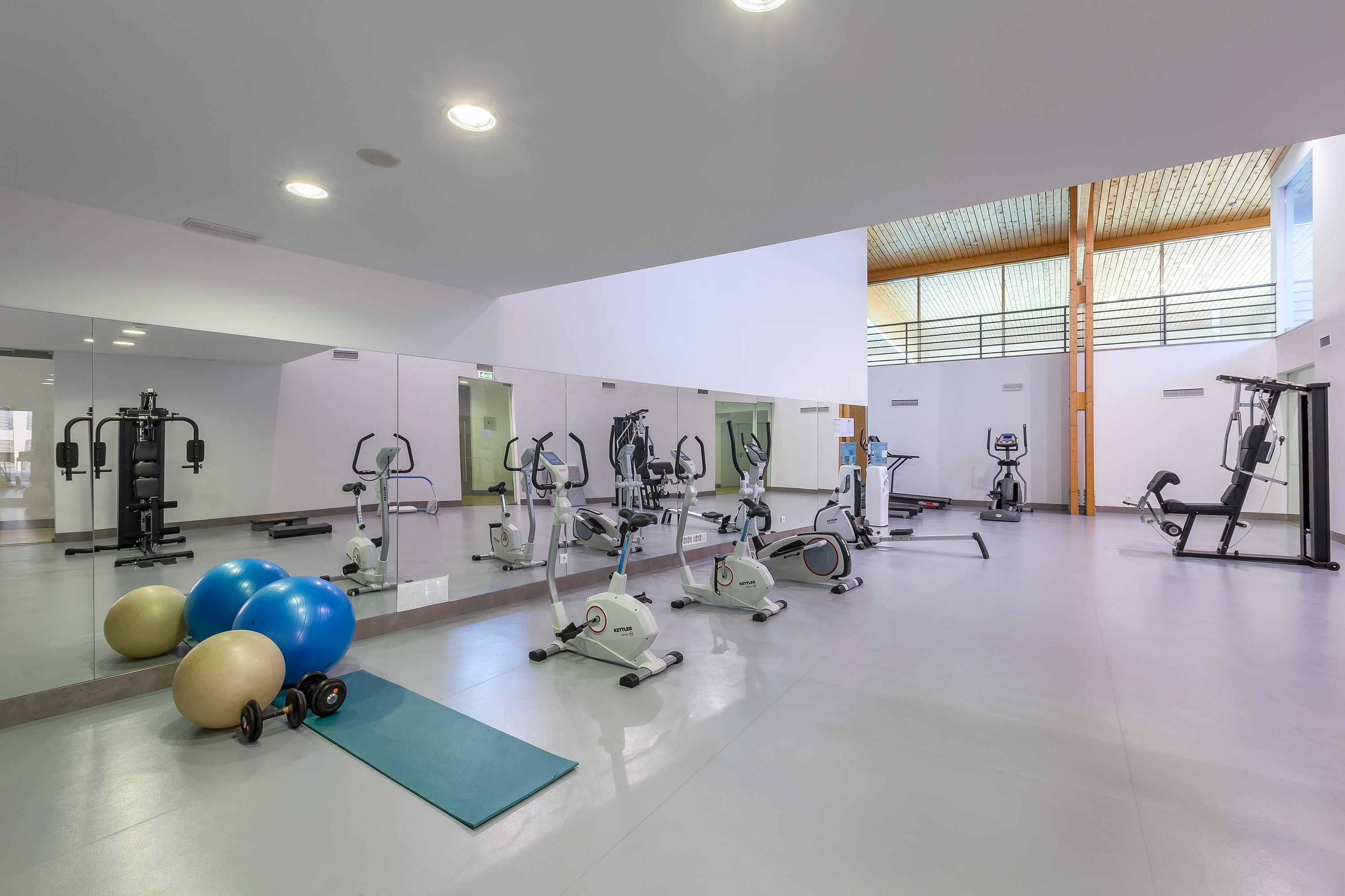 The Westin Salgados Beach Resort, Algarve Албуфейра Экстерьер фото The gym