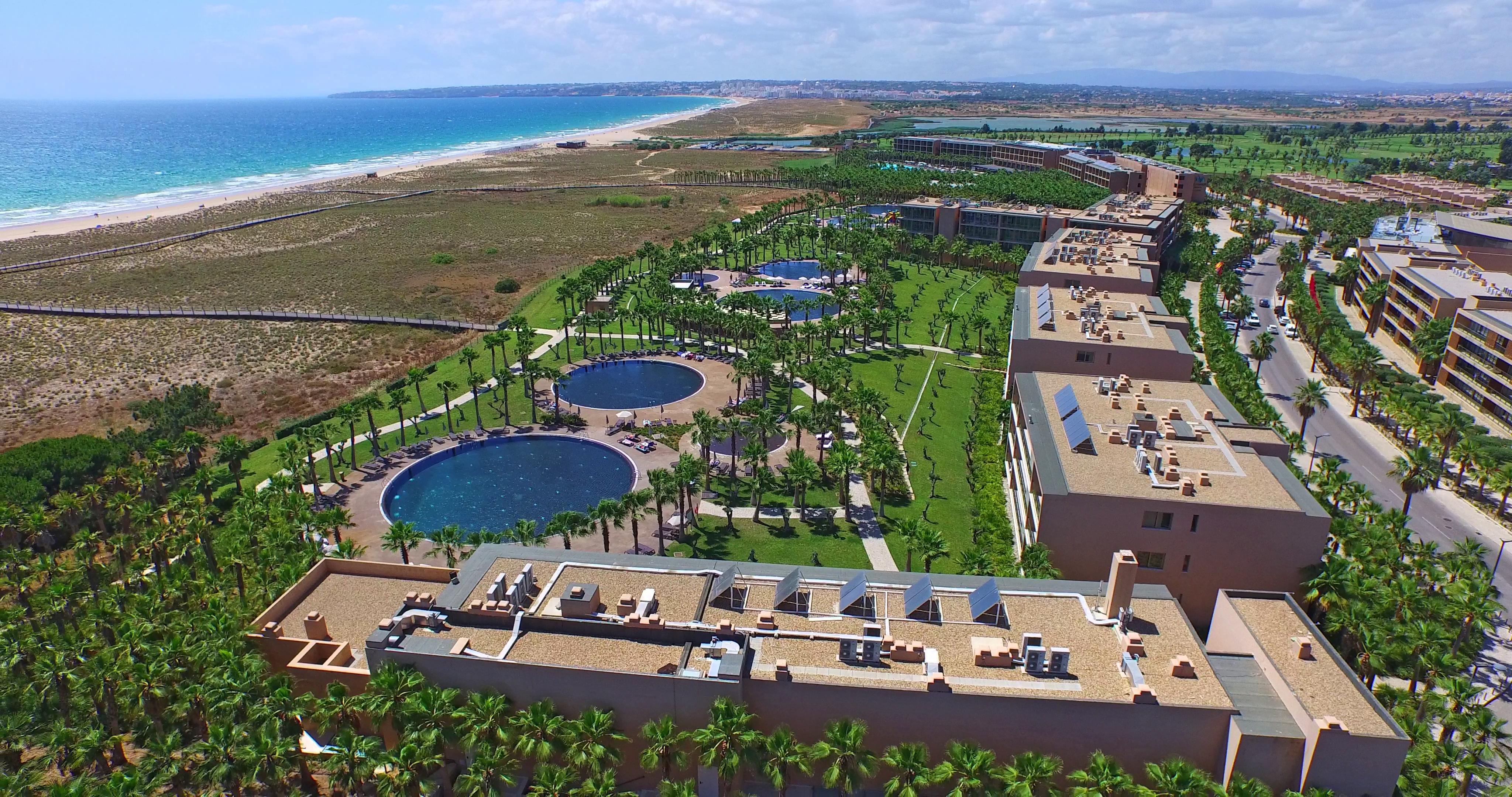 The Westin Salgados Beach Resort, Algarve Албуфейра Экстерьер фото Aerial view of the resort